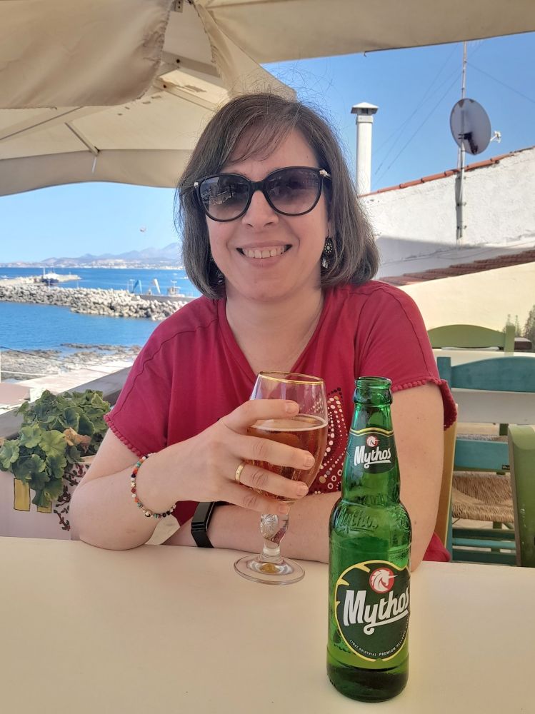 Con mapa y cámara Creta